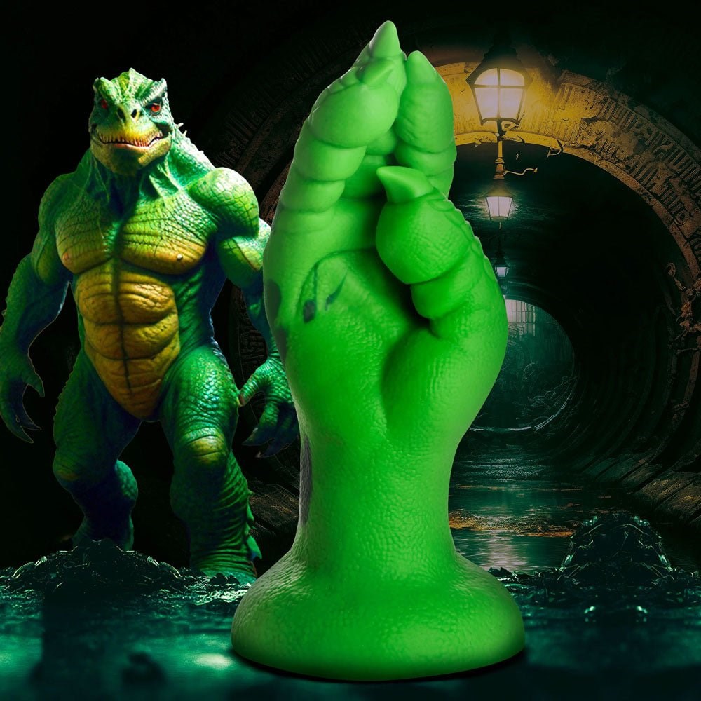 XR Brands Creature Cocks Raptor Claw Fisting Fantasy Silicone Dildo Green 21.8cm - Realistic Dildos
