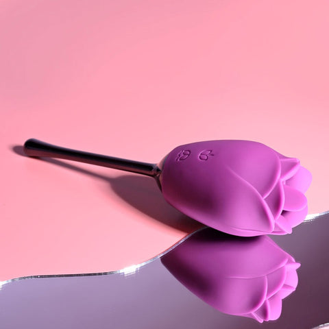 Playboy Pleasure PETAL Flicking Stimulator Clit Vibrator - Clit Ticklers and Pulsators