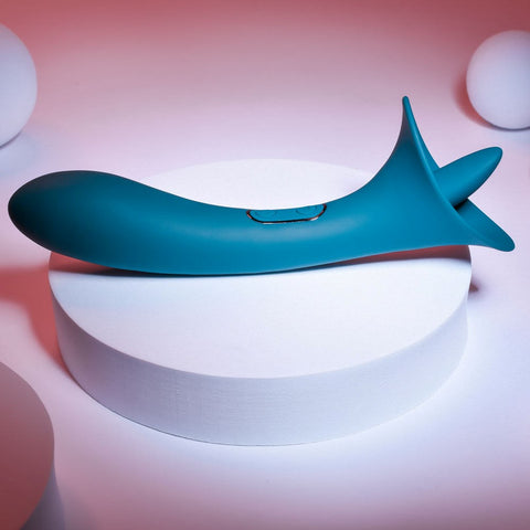 Playboy Pleasure True Indulgence Flicking Vibrator - Clit Ticklers and Pulsators