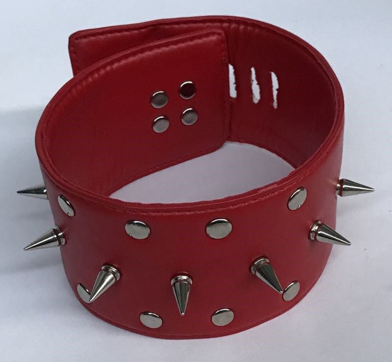 Bondage Classic Short Spike Collar - - Metal Vibrators