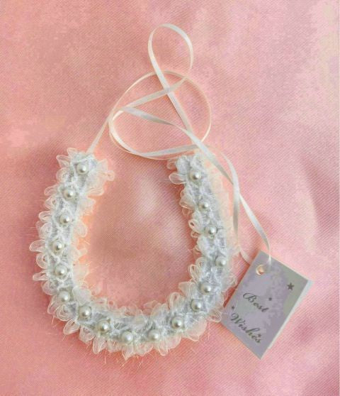 Me Collections Horseshoe Bridal Charm With White Lace and Pearl