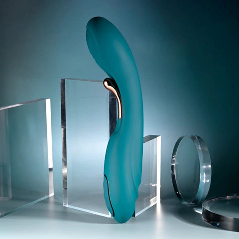Playboy Pleasure AURELIE Vibrator with Internal Flicker - G-Spot Vibrators