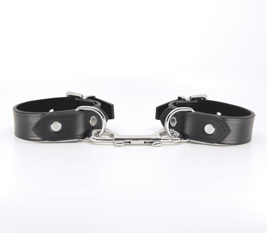 Love In Leather Unlined Leather Wrist Restraints